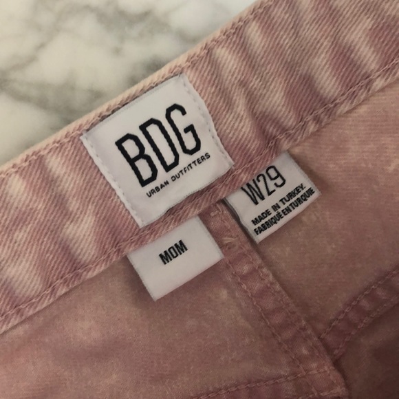 NWOT BDG Mom Jeans - Picture 4 of 13
